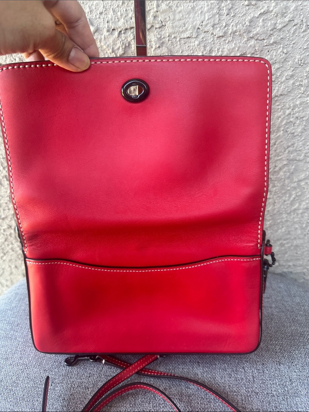 COACH 1941 Glovetan Dinky Crossbody leather crossbody bag - Picture 5 of 9
